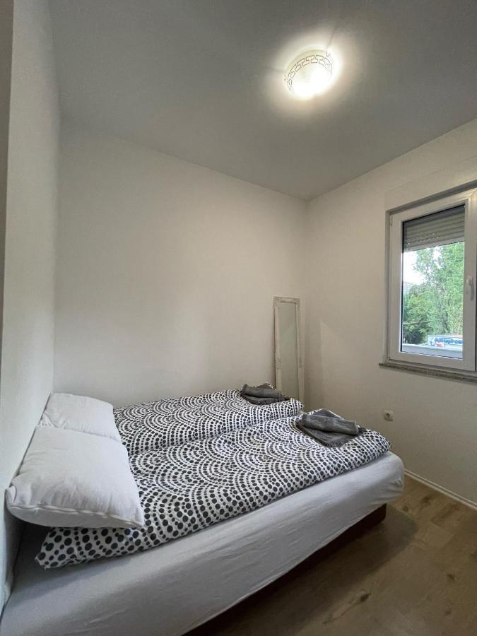 Apartman Zrinjski Apartment Мостар Екстериор снимка