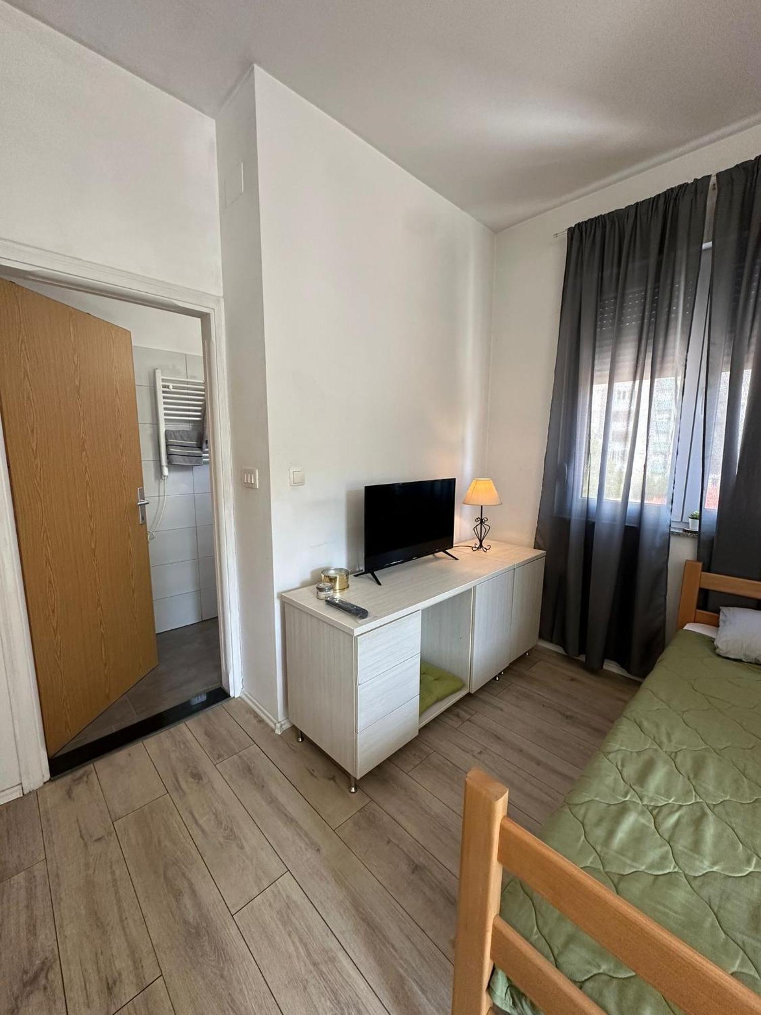 Apartman Zrinjski Apartment Мостар Екстериор снимка